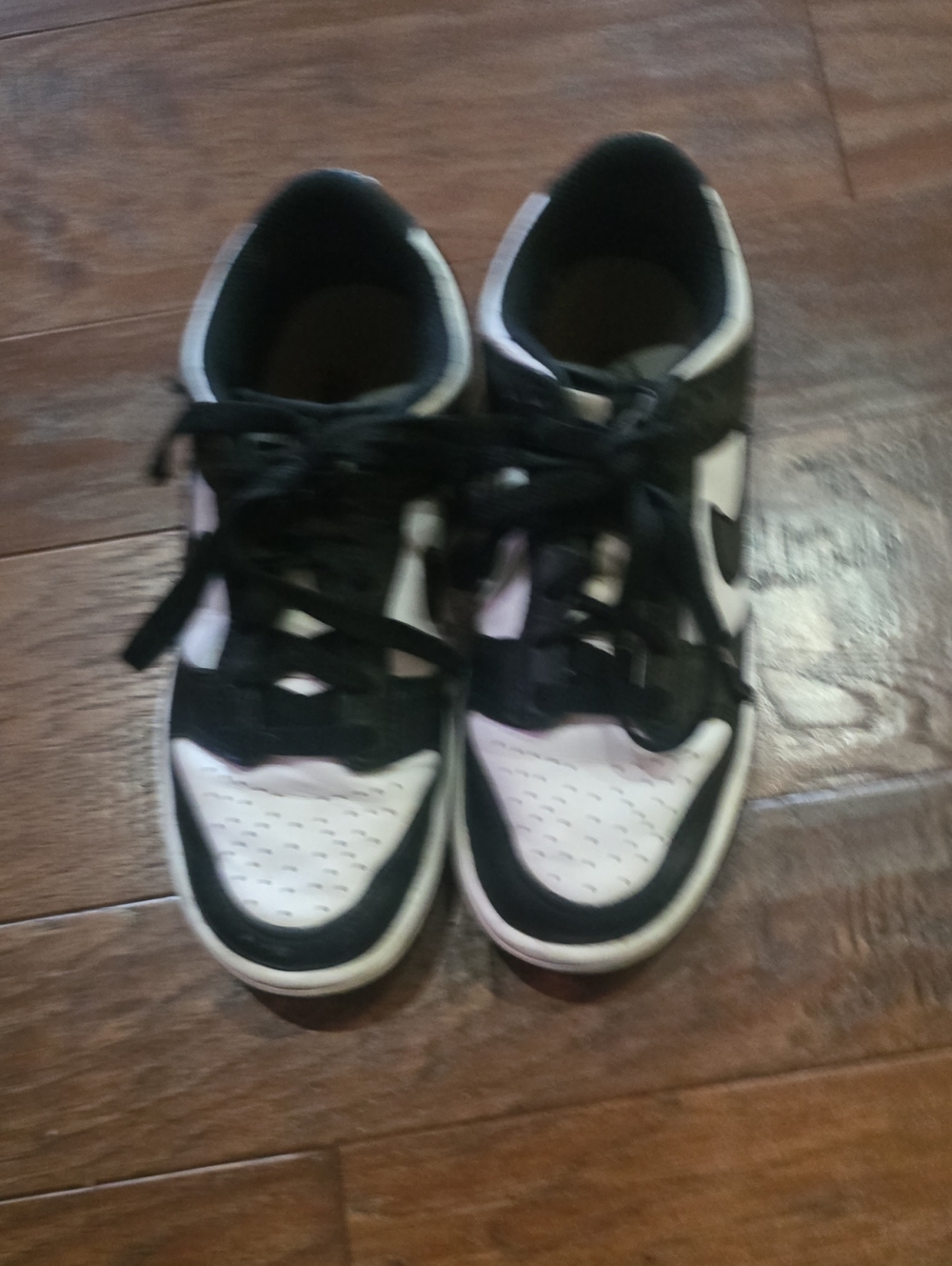 Nike Kids Black and White Low-Top Sneakers